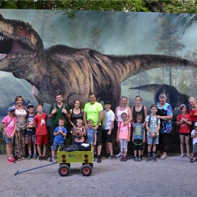 Výlet za dinosaury a do prolézaček se povedl