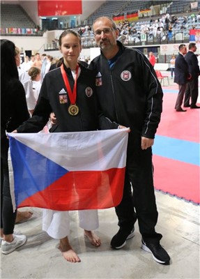 ME tradičního karate Fudokan v Italské Rimini